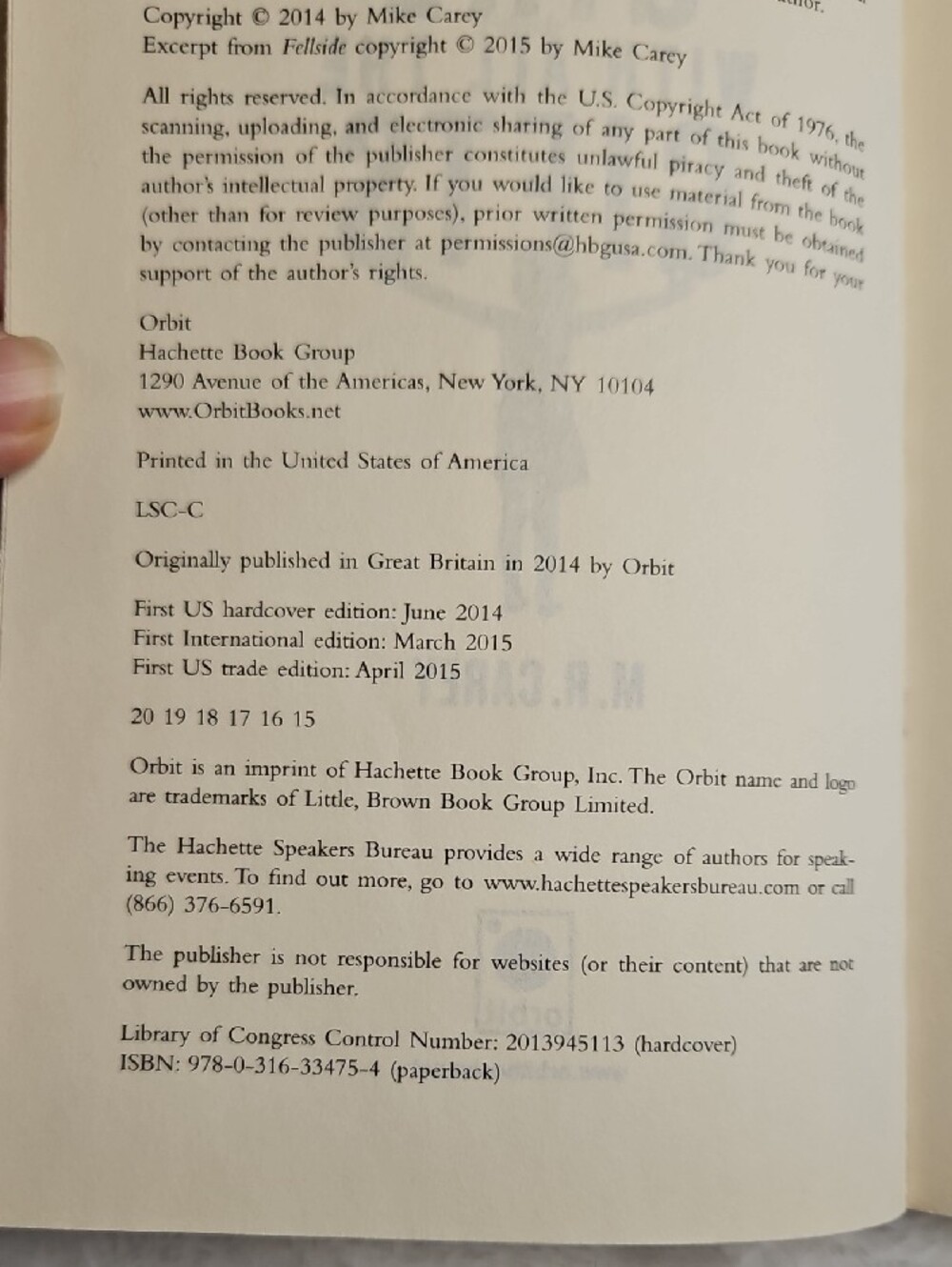 The Girl With All the Gifts by M.R. Carey - Paperback Book - Picture 4 of 4